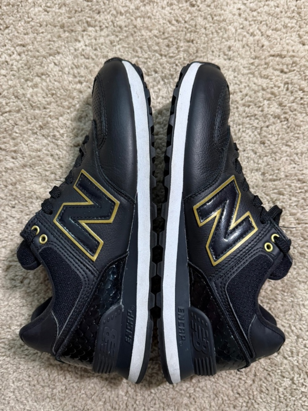 New Balance 574 Black Leather Gold Trim Sneakers WL574LDF Women’s 8 ENCAP - Picture 3 of 7